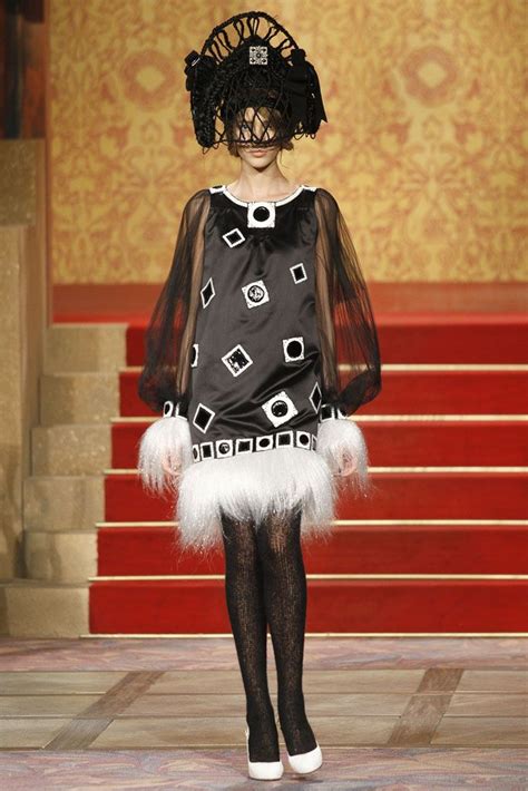 chanel pre fall 2009 métiers d art runway